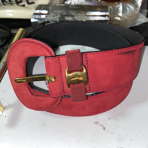 Authentic Ferragamo Belt - Picture 3 of 8